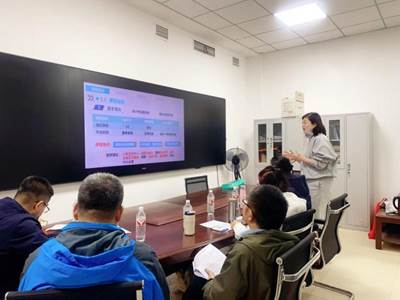 william威廉中文成功举办2025年教师教学创新竞赛